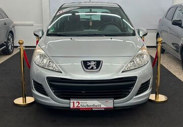 Peugeot 207 107.000 km 4.890 &euro; Oberhausen 46049