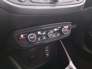 Opel Crossland X Ultimate HUD SHZ LHZ Kam Tempo 33.723 km 17.480 &euro; HAAN 42781