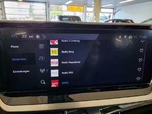 Peugeot 2008 Allure Klimaautom. Alu Allwetter Android Appl 14.715 km 17.690 &euro; HAAN 42781