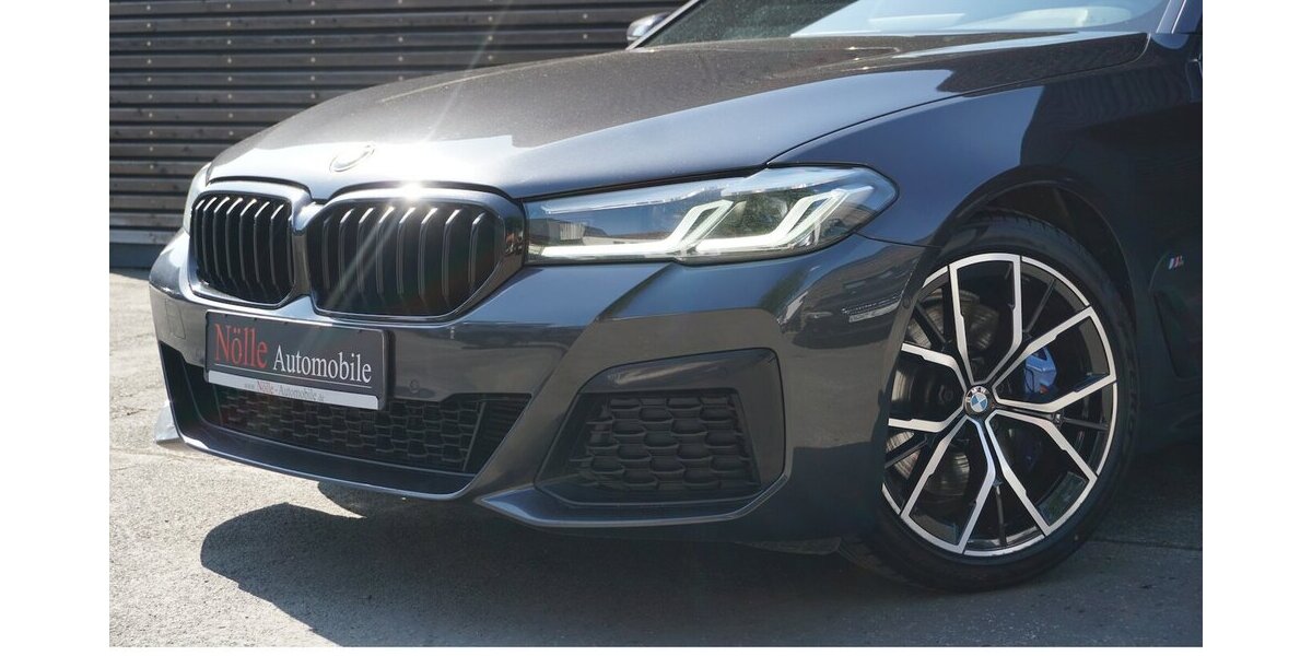 BMW 520d M-Sport Pro Leder Kamera LED ComfortSitz 99.895 km 29.900 &euro; Wuppertal 42327