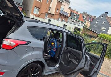 Ford Kuga 114.061 km 15.900 &euro; Remscheid 42855