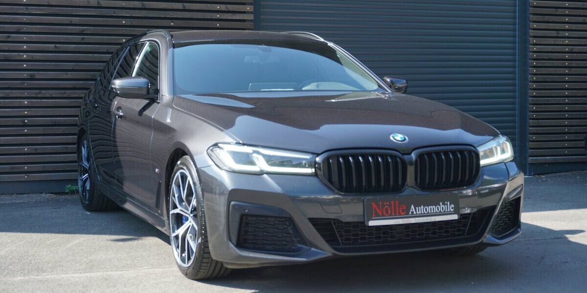 BMW 520d M-Sport Pro Leder Kamera LED ComfortSitz 99.895 km 29.900 &euro; Wuppertal 42327