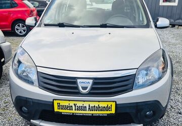 Dacia Sandero 113.000 km 2.999 &euro; Dortmund 44147