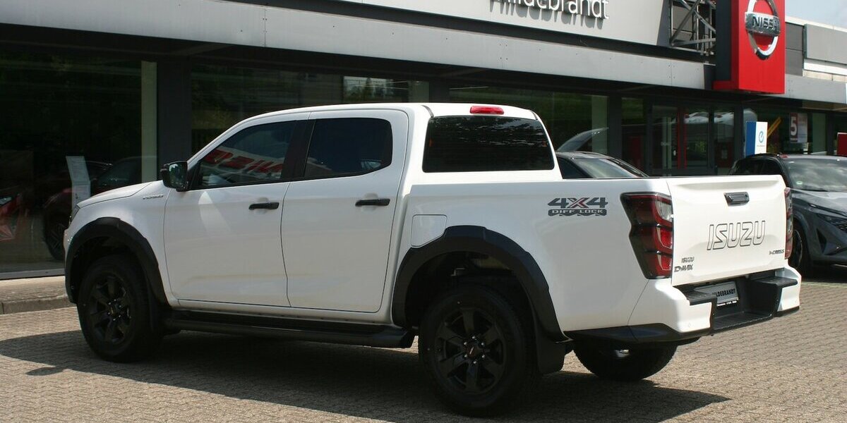 Isuzu D-Max Double Cab 4x4 V-CROSS Automatik|Diff 3.500 km 54.950 &euro; Wermelskirchen 42929