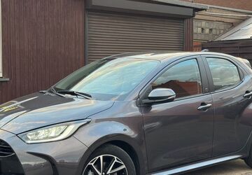 Toyota Yaris 46.000 km 17.450 &euro; Duisburg 47179