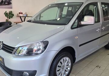 VW Caddy 122.000 km 8.900 &euro; Recklinghausen 45661