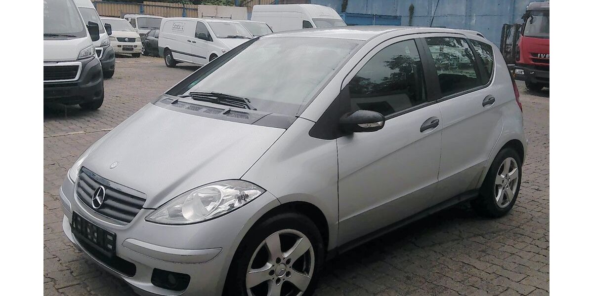 Mercedes-Benz A 180 252.430 km 1.450 &euro; Bottrop 46238