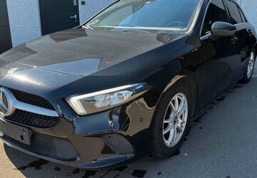 Mercedes-Benz A 180 136.000 km 16.490 &euro; Dortmund 44145