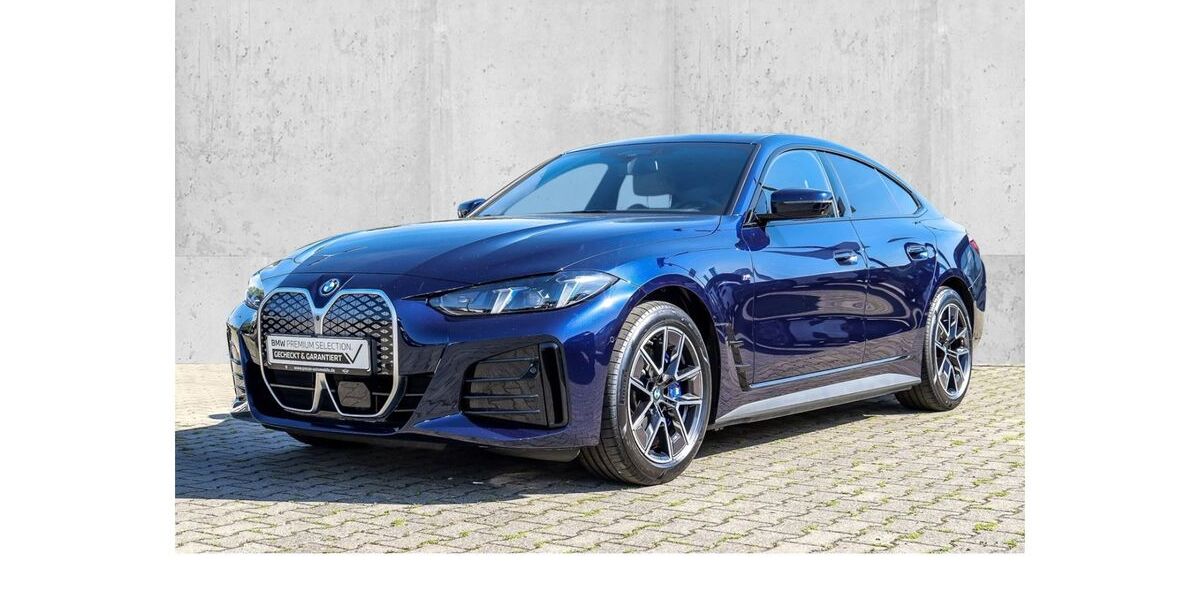 BMW i4 23.816 km 52.380 &euro; Herne 44625