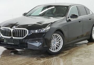 BMW 550 23.937 km 59.940 &euro; Marl 45770
